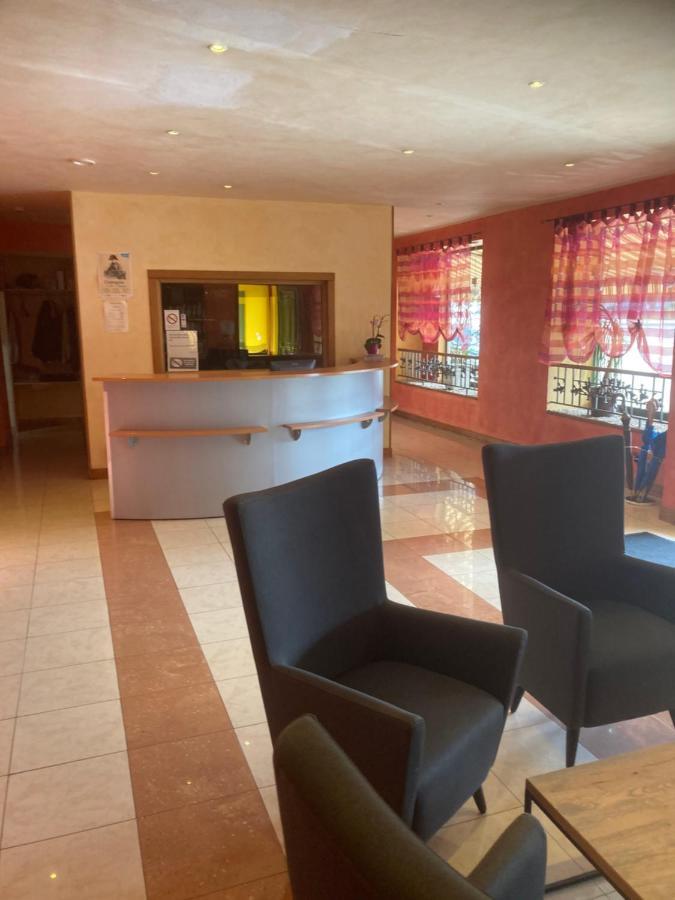 Hotel De La Gare Bar-le-Duc Bagian luar foto