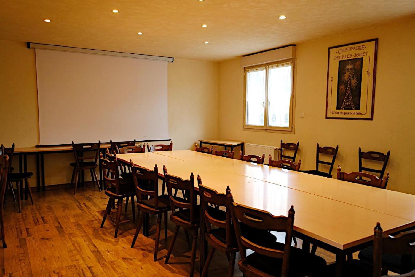 Hotel De La Gare Bar-le-Duc Bagian luar foto